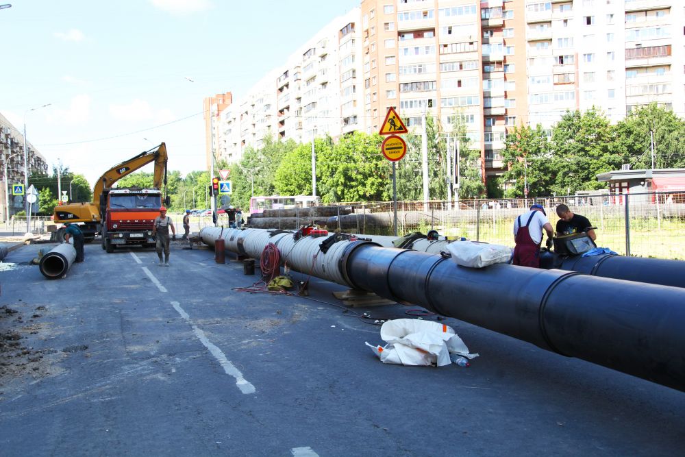 «Теплосеть Санкт-Петербурга» приступила к подключению нового трубопровода в Невском районе