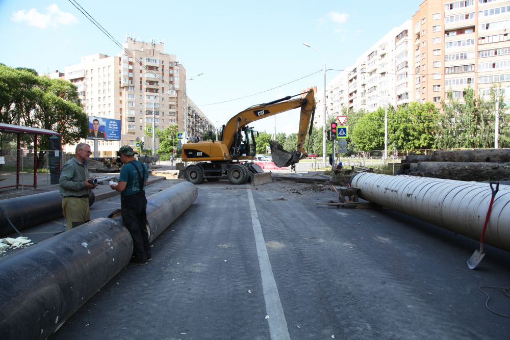 «Теплосеть Санкт-Петербурга» приступила к подключению нового трубопровода в Невском районе